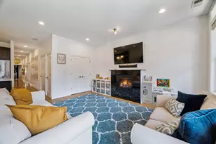120 N Halsted St, Chicago, IL 60661 - Photo 4