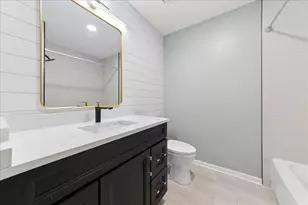 125 Alsace Ct, Bloomingdale, IL 60108 - Photo 16