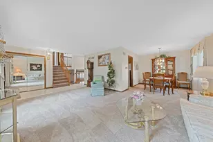 7502 W Lakeside Dr, Frankfort, IL 60423 - Photo 4