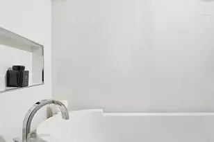 111 E Chestnut St, Chicago, IL 60611 - Photo 24