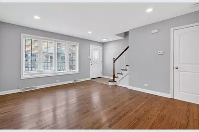 15 S Waiola Avenue #6, La Grange, IL 60525 - Photo 2