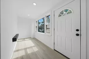 710 E 92nd Pl, Chicago, IL 60619 - Photo 8