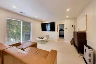2600 W Walton St, Chicago, IL 60622 - Photo 6