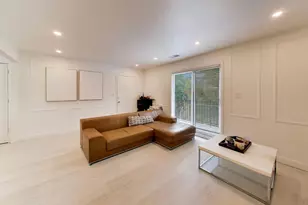 2600 W Walton St, Chicago, IL 60622 - Photo 4
