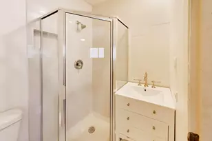 2600 W Walton St, Chicago, IL 60622 - Photo 18
