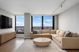 1030 N State St, Chicago, IL 60610 - Photo 4