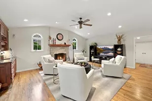 2068 N Butternut Ln, Northbrook, IL 60062 - Photo 22