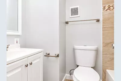8510 S Burnham Avenue, Chicago, IL 60617 - Photo 4