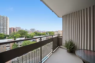 555 W Cornelia Ave, Chicago, IL 60657 - Photo 14