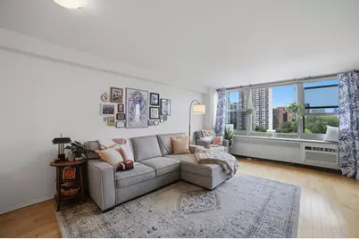 555 W Cornelia Avenue #1002, Chicago, IL 60657 - Photo 10