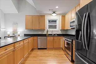 3223 N Clifton Ave, Chicago, IL 60657 - Photo 8