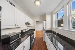 2757 W Arthur Ave, Chicago, IL 60645 - Photo 6