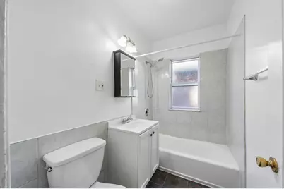 2757 W Arthur Avenue #3, Chicago, IL 60645 - Photo 8