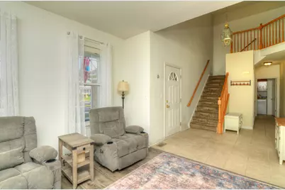 688 Stewart Avenue, North Aurora, IL 60542 - Photo 2