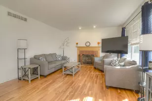 688 Stewart Ave, North Aurora, IL 60542 - Photo 14