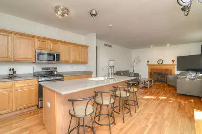 688 Stewart Avenue, North Aurora, IL 60542 - Photo 10