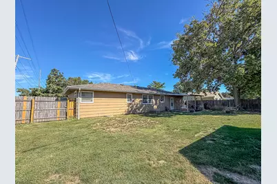 420 W Pierce Avenue, Charleston, IL 61920 - Photo 34