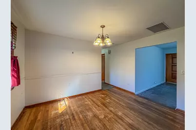 420 W Pierce Avenue, Charleston, IL 61920 - Photo 10