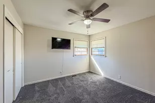 420 W Pierce Ave, Charleston, IL 61920 - Photo 22