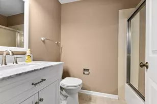 1105 Spring Garden Cir, Naperville, IL 60563 - Photo 18