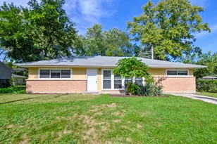 140 Nashua St, Park Forest, IL 60466 - Photo 1