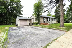 1201 E Euclid Ave, Arlington Heights, IL 60004 - Photo 2