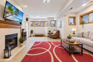 4336 S St Lawrence Ave, Chicago, IL 60653 - Photo 2