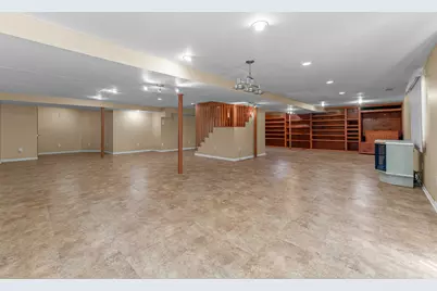 230 Lakeview Court, Steger, IL 60475 - Photo 34