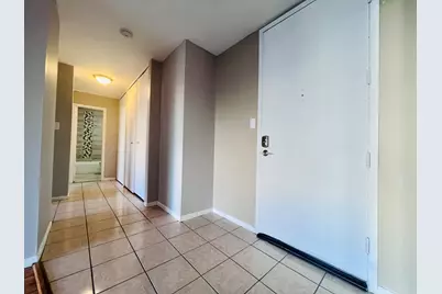 7033 N Kedzie Avenue #710, Chicago, IL 60645 - Photo 16
