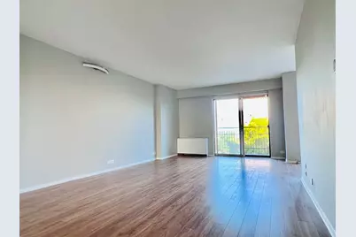 7033 N Kedzie Avenue #710, Chicago, IL 60645 - Photo 4