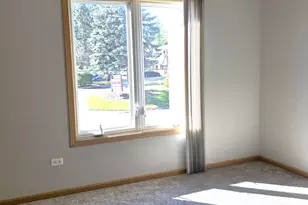 1990 Larkin Ave, Elgin, IL 60123 - Photo 14