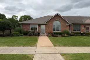 1658 Kirsten Lee Dr, Wilmington, IL 60481 - Photo 1