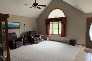 1658 Kirsten Lee Dr, Wilmington, IL 60481 - Photo 2