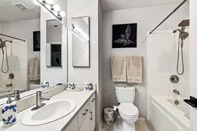 375 W Erie Street #221, Chicago, IL 60654 - Photo 16