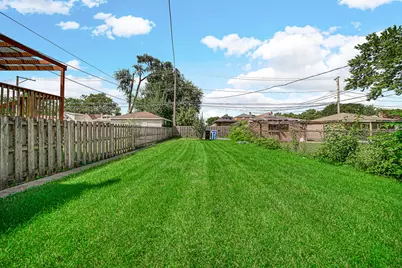 8610 S Vernon Avenue, Chicago, IL 60619 - Photo 22