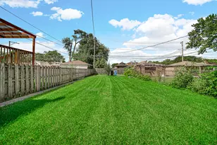 8610 S Vernon Ave, Chicago, IL 60619 - Photo 22