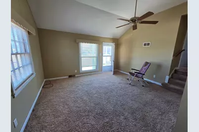 1725 Locust Street, Sterling, IL 61081 - Photo 4