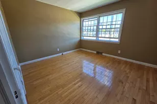 1725 Locust St, Sterling, IL 61081 - Photo 12