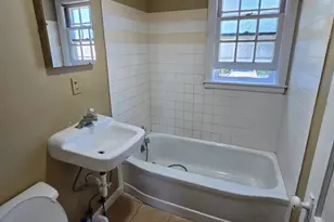 1725 Locust St, Sterling, IL 61081 - Photo 14