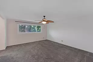 864 Pinehurst Ln, Schaumburg, IL 60193 - Photo 16