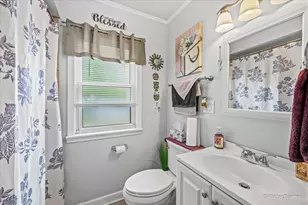 249 W Butterfield Rd, Elmhurst, IL 60126 - Photo 14