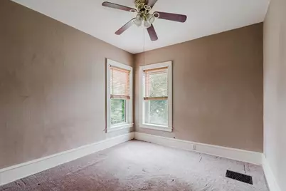 302 W Wood Street, Bloomington, IL 61701 - Photo 34