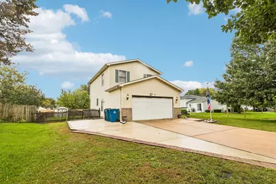 1677 Carol Anne Drive, Morris, IL 60450 - Photo 4