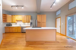 6126 S University Ave, Chicago, IL 60637 - Photo 10