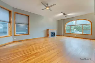 6126 S University Ave, Chicago, IL 60637 - Photo 4