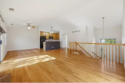 267 Weather Hill Drive, Willowbrook, IL 60527 - Photo 4