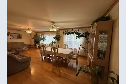 9322 S 49th Avenue, Oak Lawn, IL 60453 - Photo 2