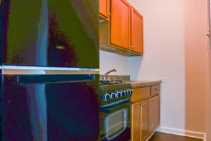 5210 S Woodlawn Ave, Chicago, IL 60615 - Photo 2
