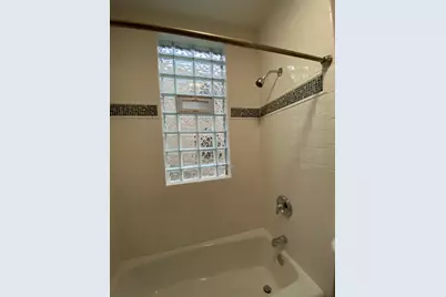 3304 N Albany Avenue, Chicago, IL 60618 - Photo 8