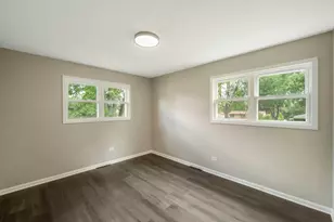 2N579 Diane Ave, Glen Ellyn, IL 60137 - Photo 12